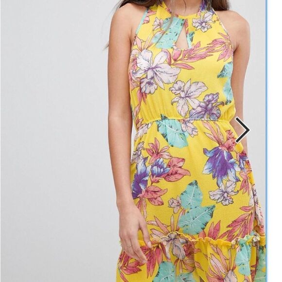 NWT Pretty Little Thing Halter Dress, 4, Yellow Y2K. Frilly keyhole summer! - Picture 1 of 11